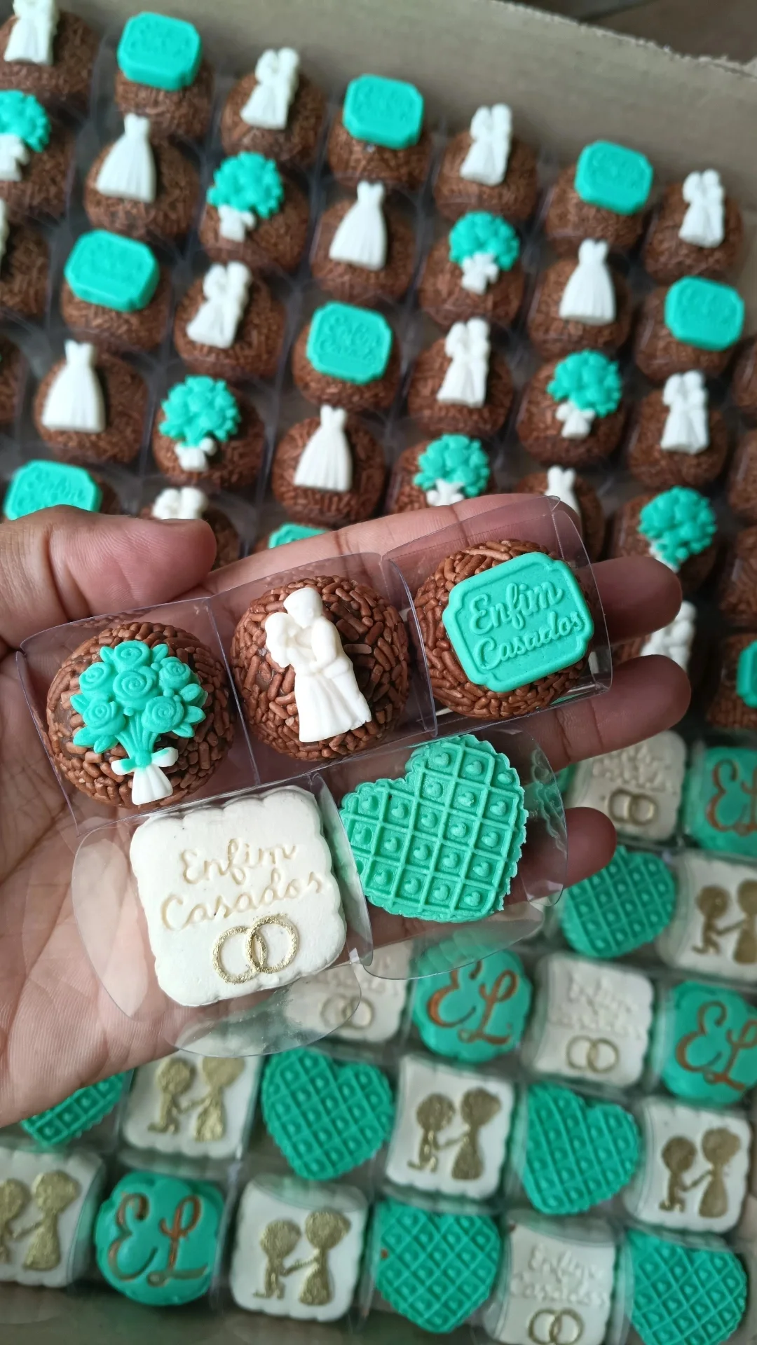 Brigadeiros personalizados Doce Momento